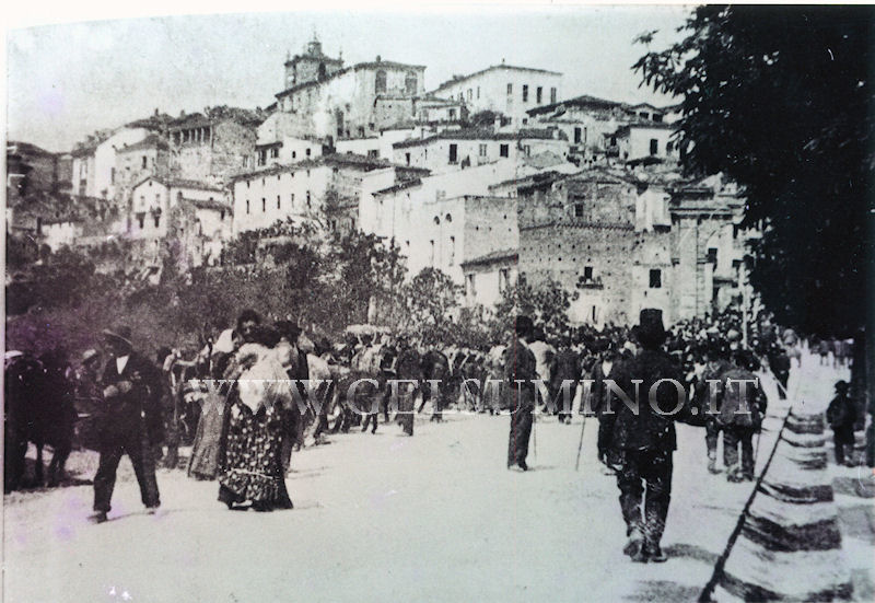 Largo San Francesco - Fiera di San Massimo: maggio 1914